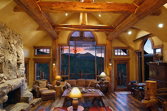 Pine character logs featured in this hybrid log house