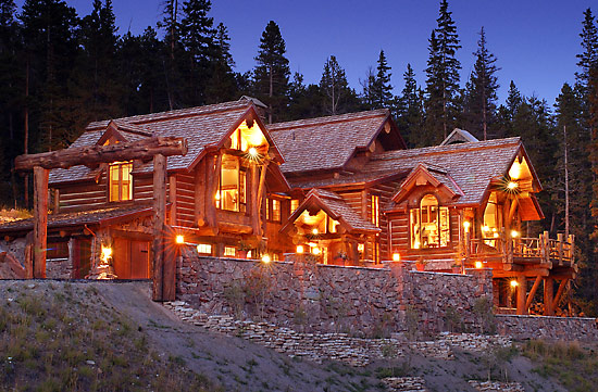 Rustic mountain hybrid log home in Colorado