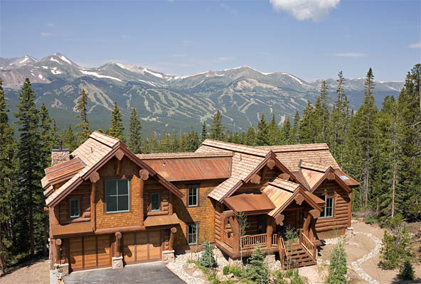 Hybrid log home overlooking the ski runs of Breckenridge, Colorado