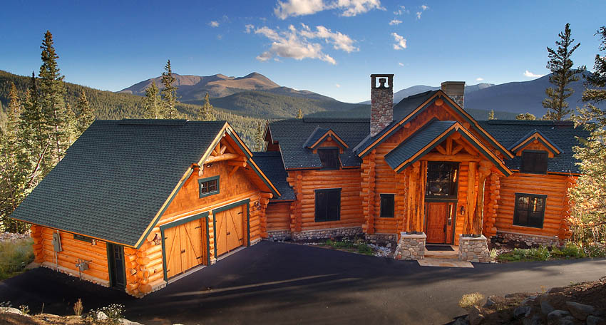 Log home on a golf course